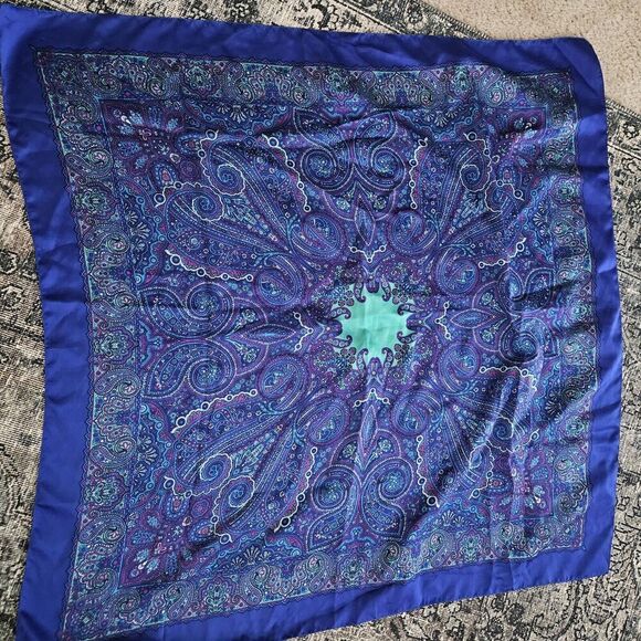 Tie Rack Italy Royal Blue Wrap Paisley Square Scarf 35" Machine Wash - Picture 2 of 7